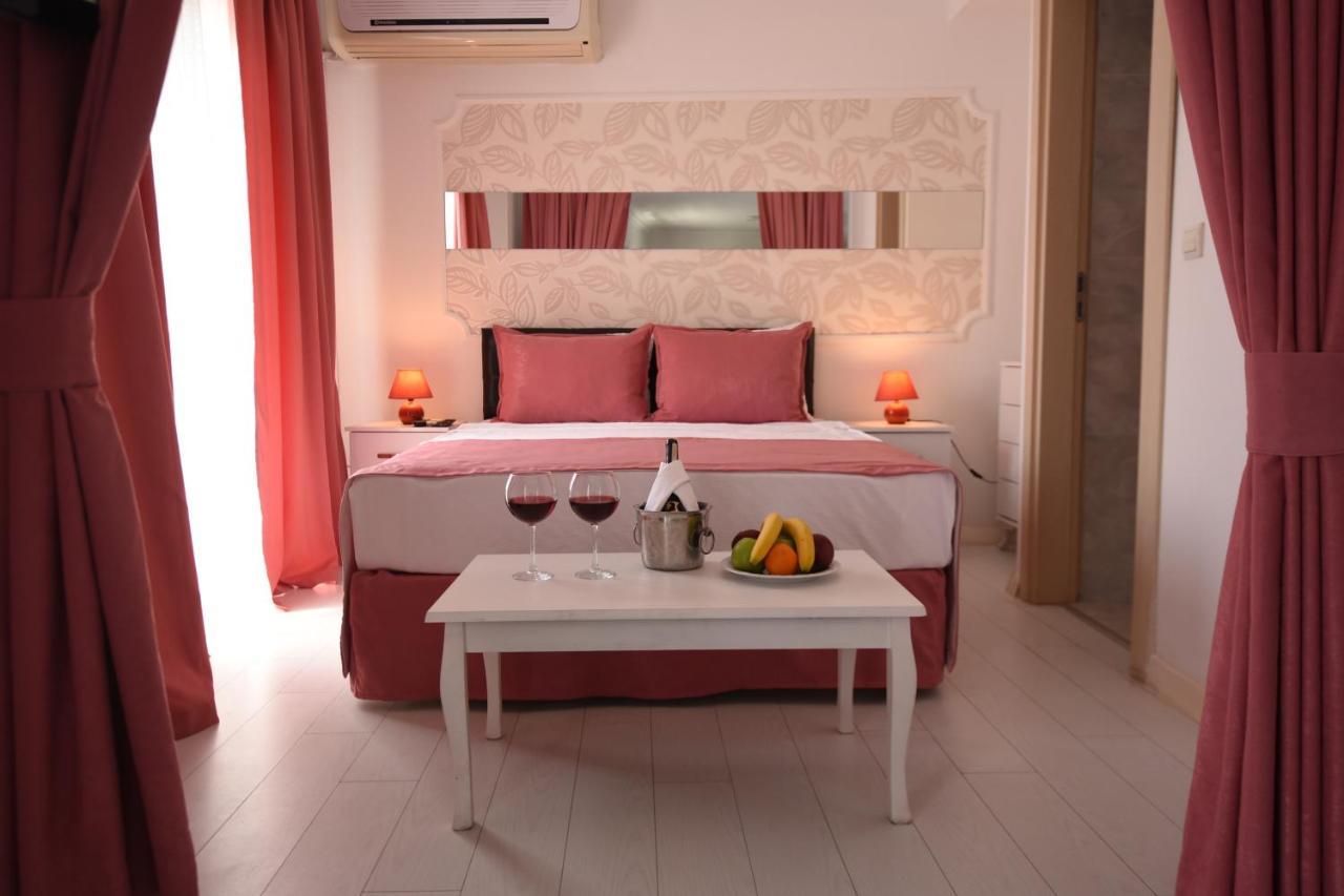 Otel Bumerang 2*